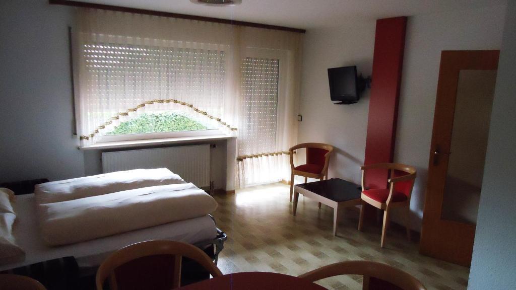 Hotel Krone Niederstotzingen Quarto foto