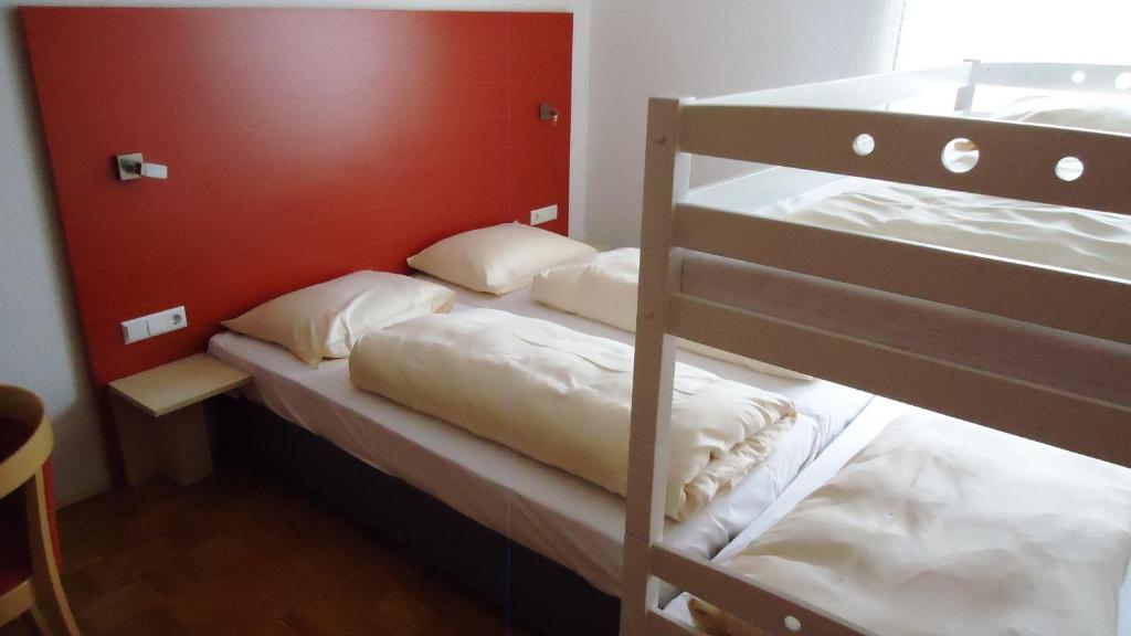 Hotel Krone Niederstotzingen Quarto foto